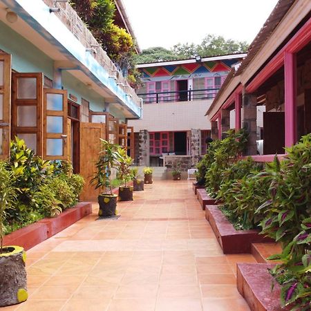 Miryams Village Inn Safari Lodge Sultan Hamud Eksteriør bilde
